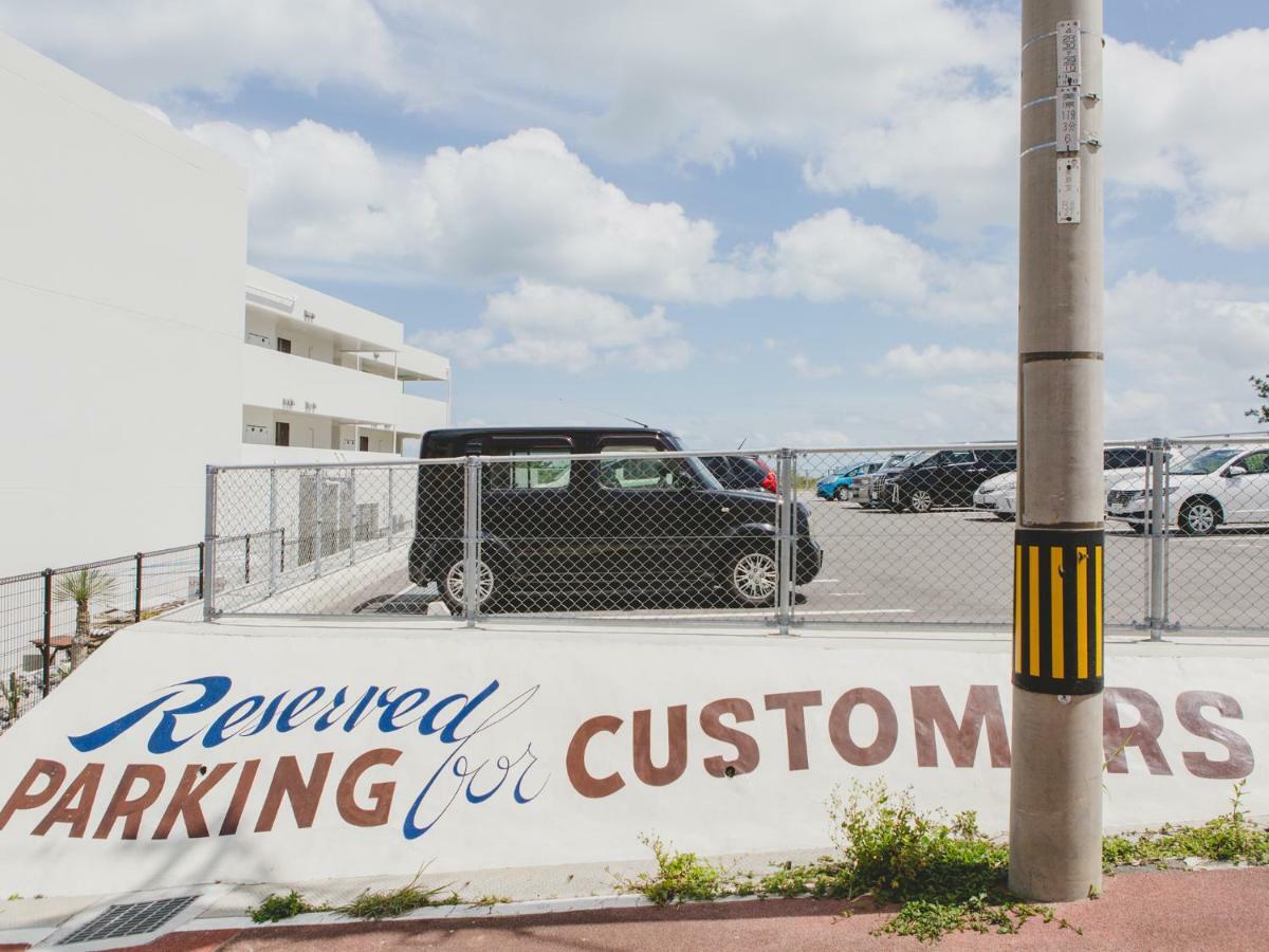 Hideout Okinawa Uruma Exterior foto